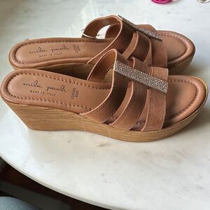New Mila Paoli Tan Strappy leather Sandals 7.5